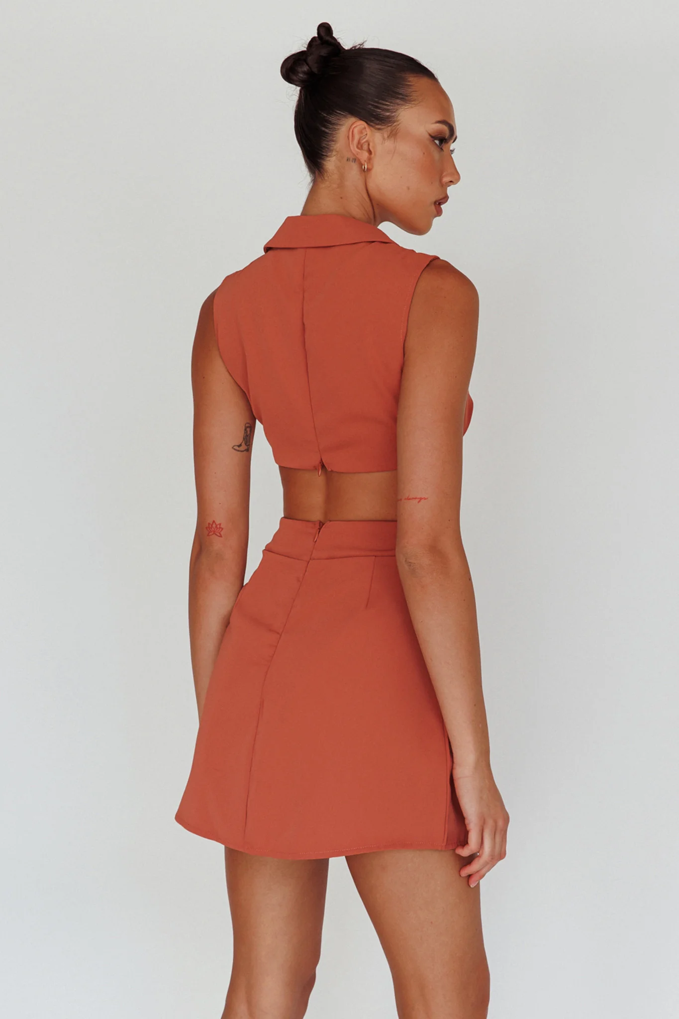 Milarni Collared Cut-Out Mini Dress Rose - Image 2
