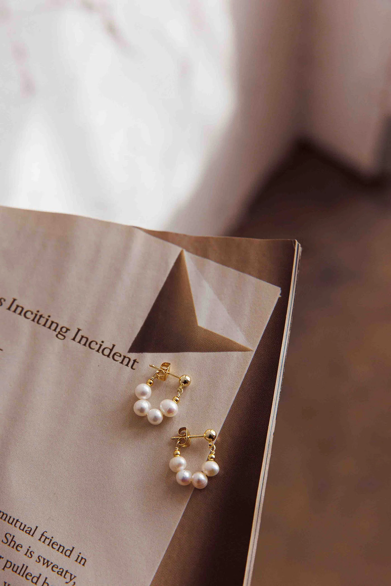 Milly Pearl Bead Earrings Gold - Image 5
