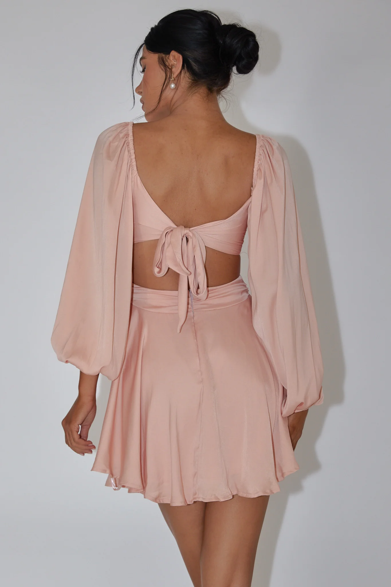 Miraya Balloon Sleeve Twist Mini Dress Peach - Image 2
