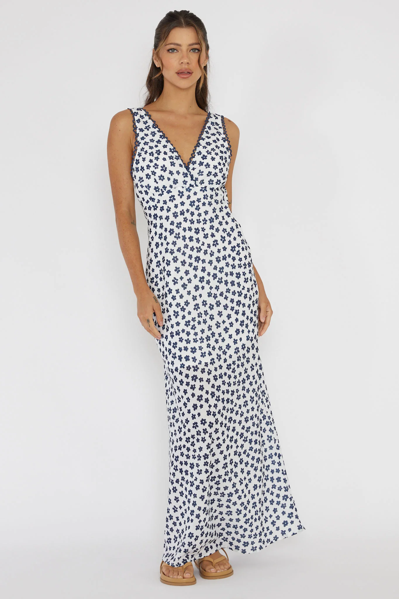 Miss Divine V-Neck Maxi Dress Flower Blue - Image 5