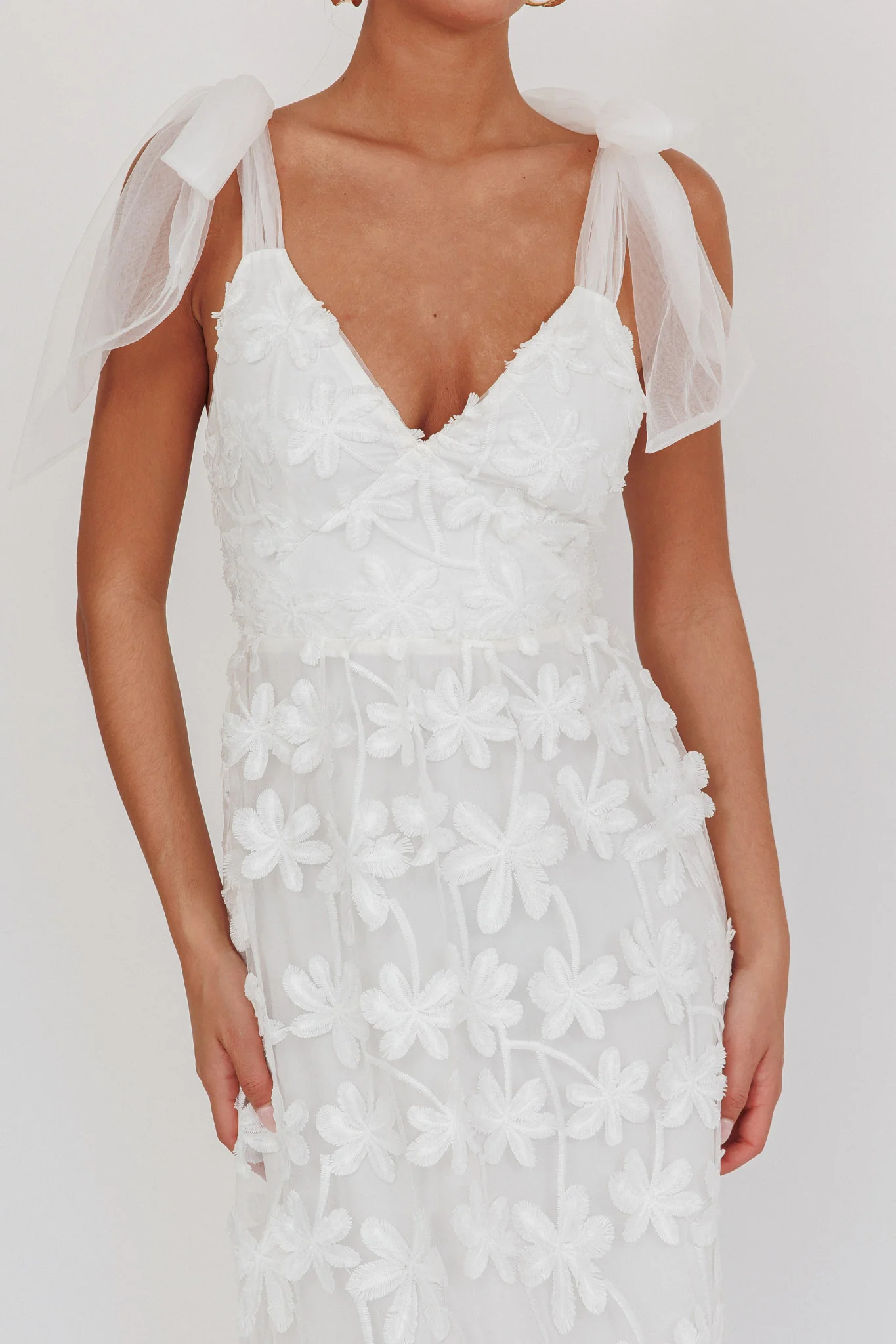Mykonos Morning Tied Shoulder Tree Maxi Dress White - Image 3