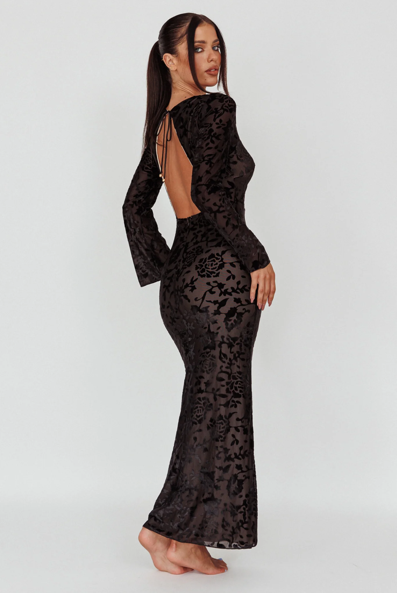 Novalie Long Sleeve Velvet Print Midi Dress Black - Image 2