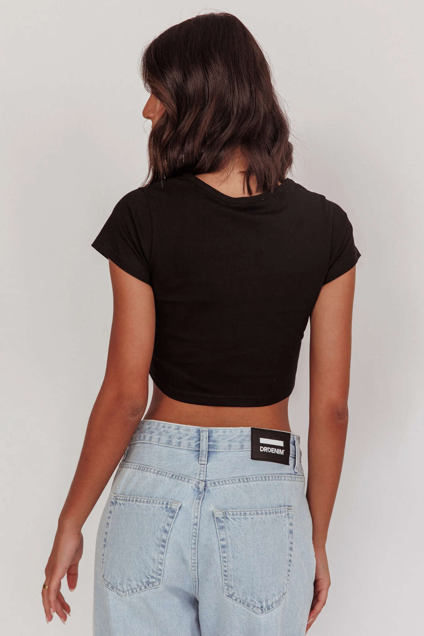 Olly Cropped Baby Tee Black - Image 3