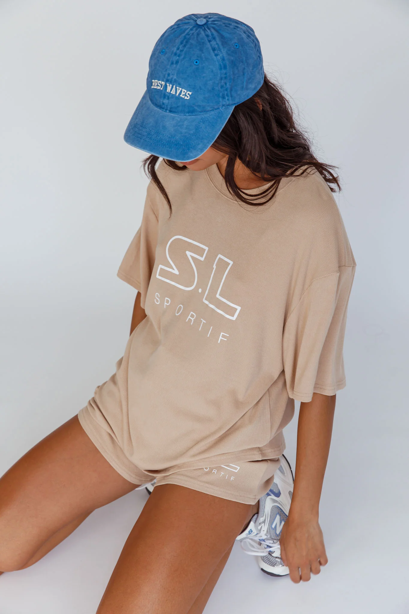 On Track SL Logo Shorts Camel - Image 7