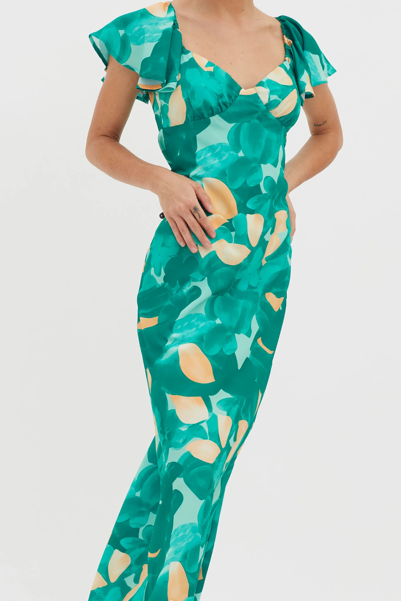 Park Avenue Flutter Sleeve Midi Dress Abstract Green - Image 4
