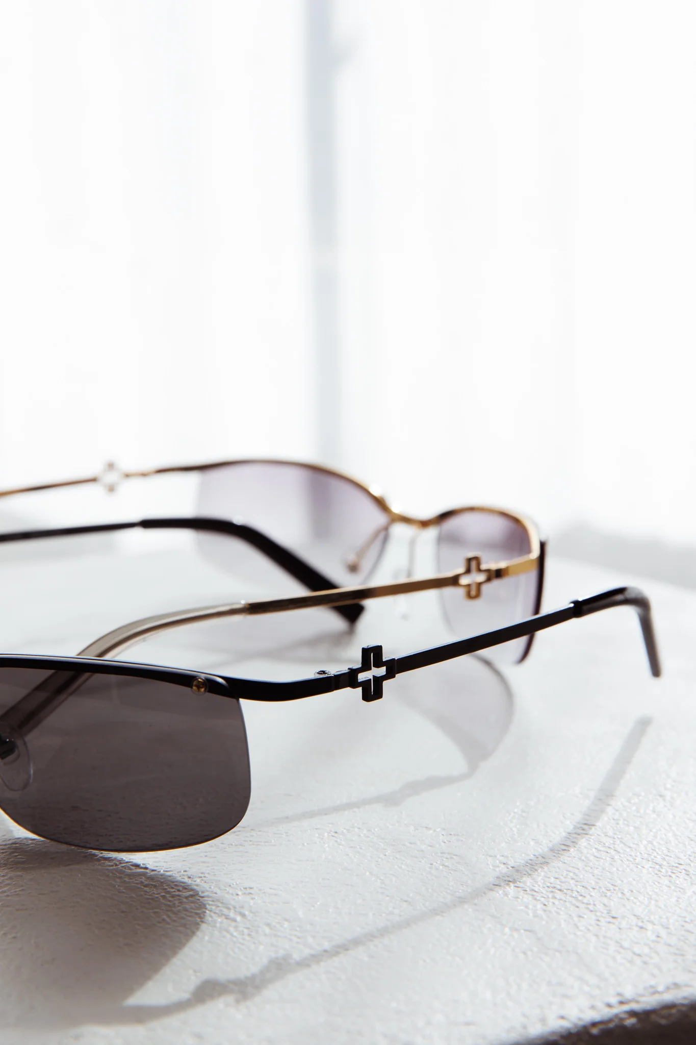 Peta And Jain Zya Sunglasses Black - Image 4