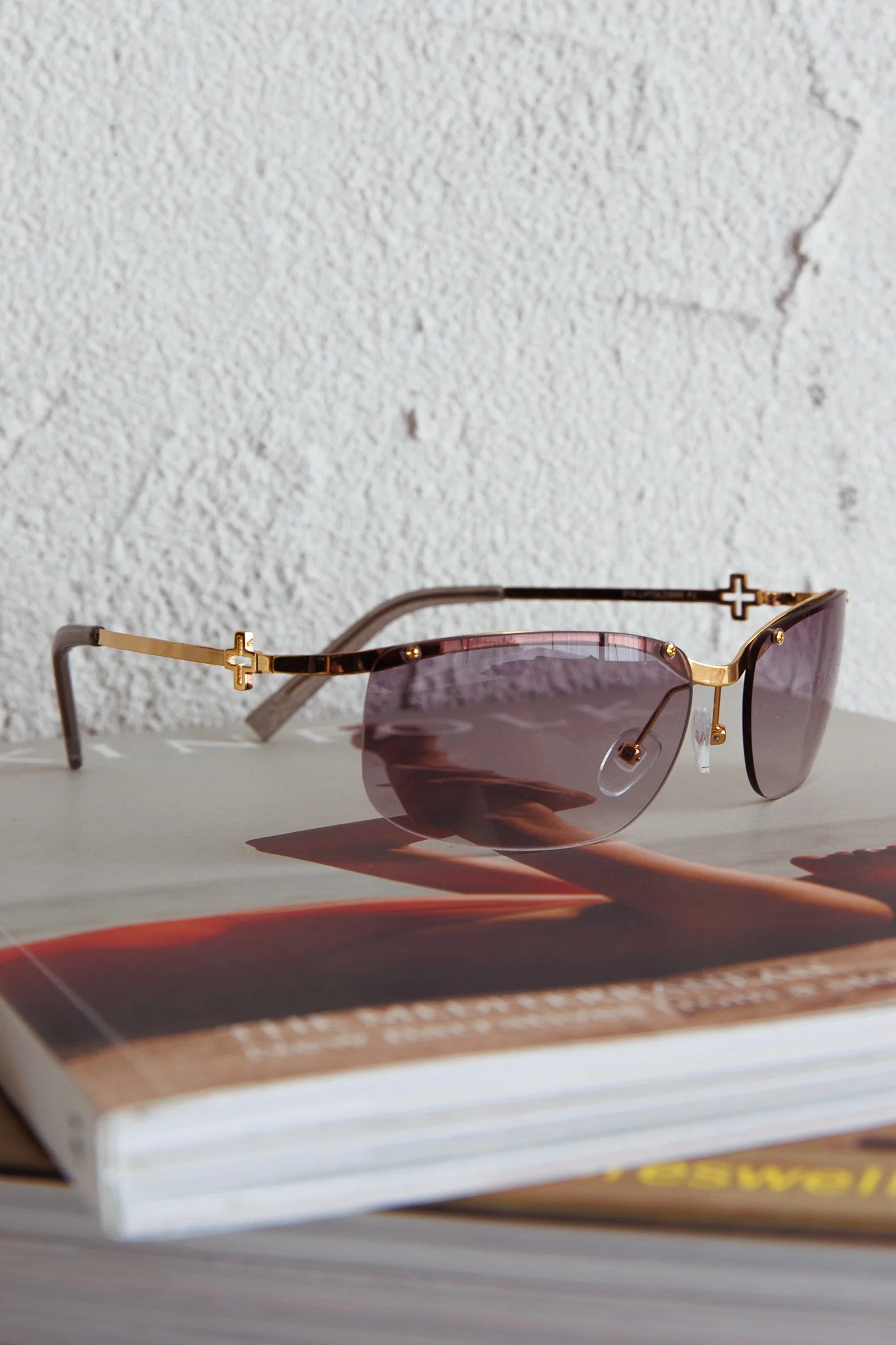 Peta And Jain Zya Sunglasses Light Gold - Image 3