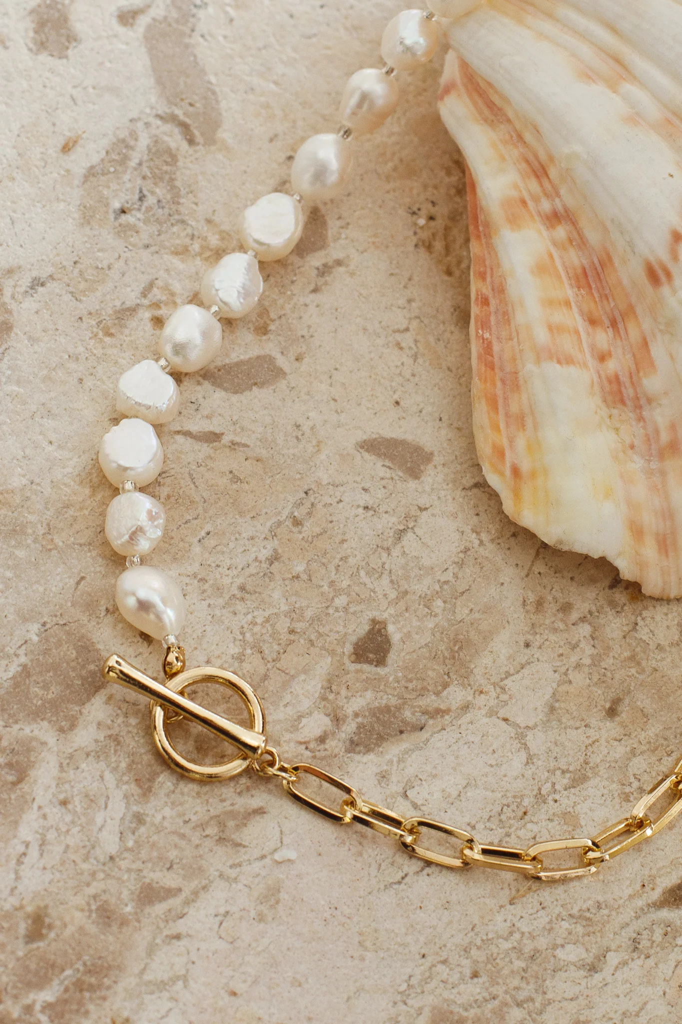Piper Faux Pearl Necklace Gold - Image 2