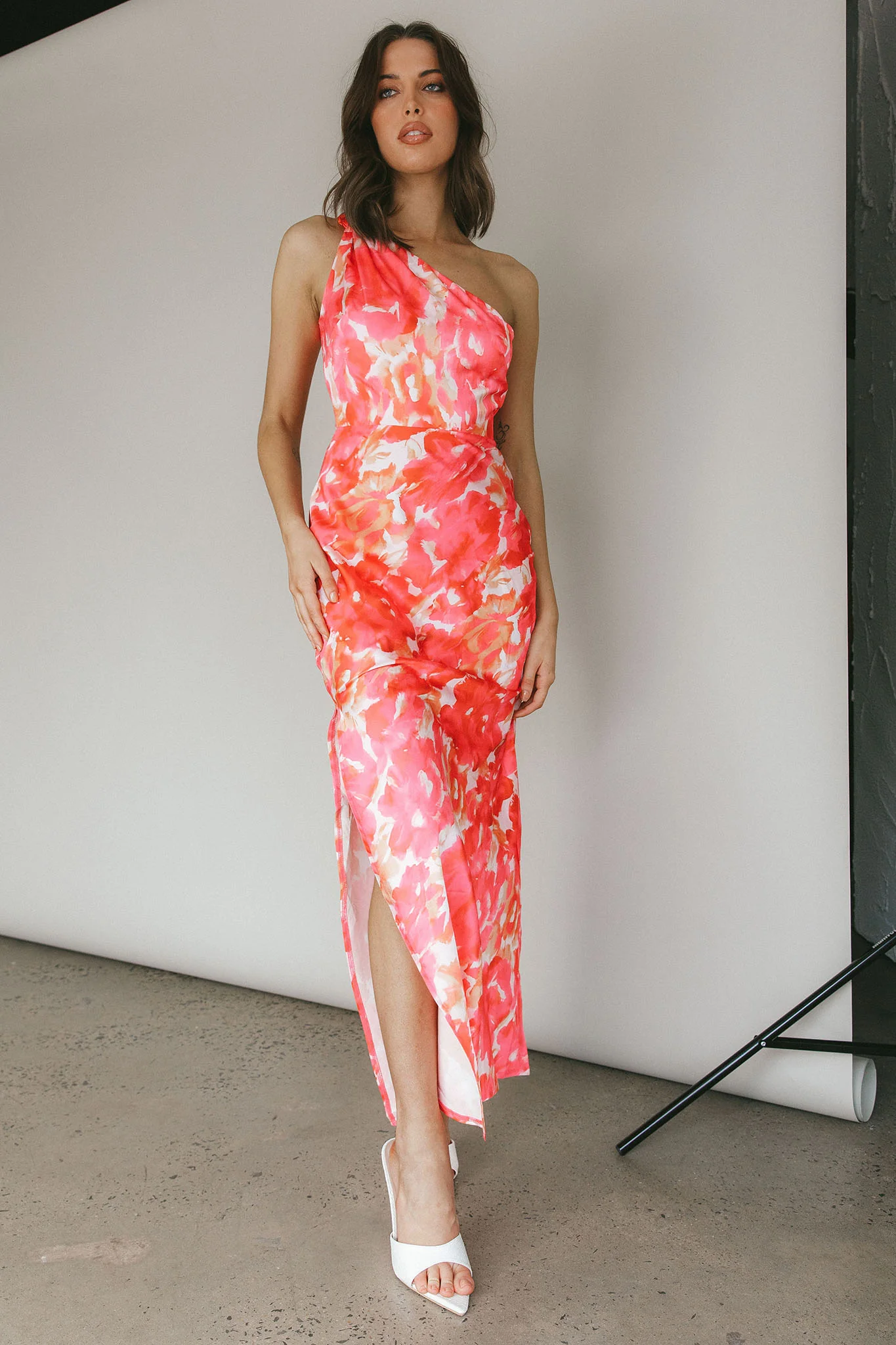 Portland One-Shoulder Maxi Dress Floral Pink - Image 4