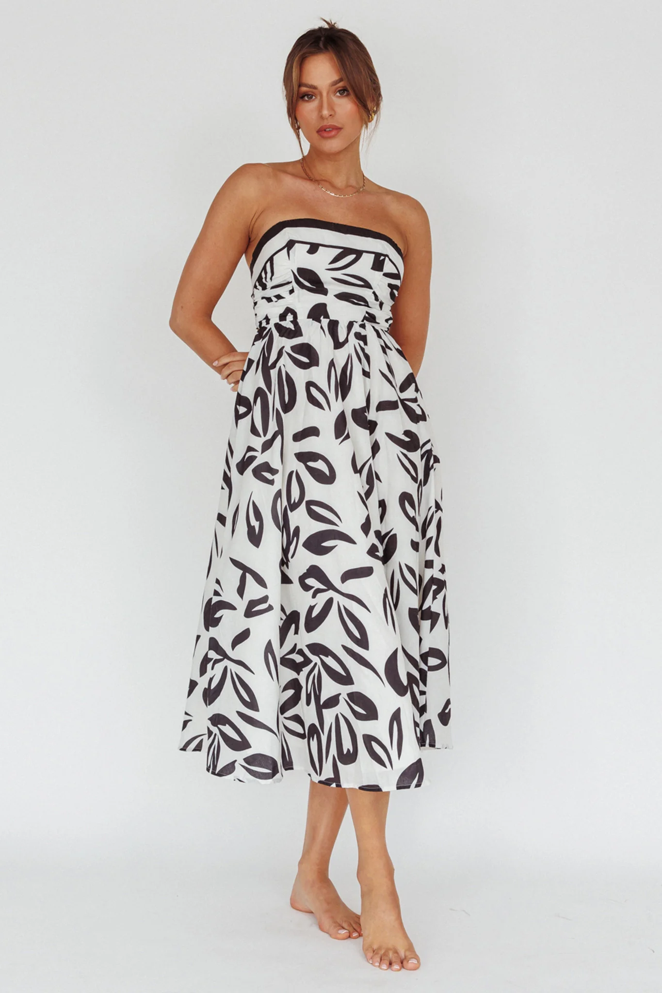 Randi Tie-Back Maxi Dress Leaf Print Beige - Image 3