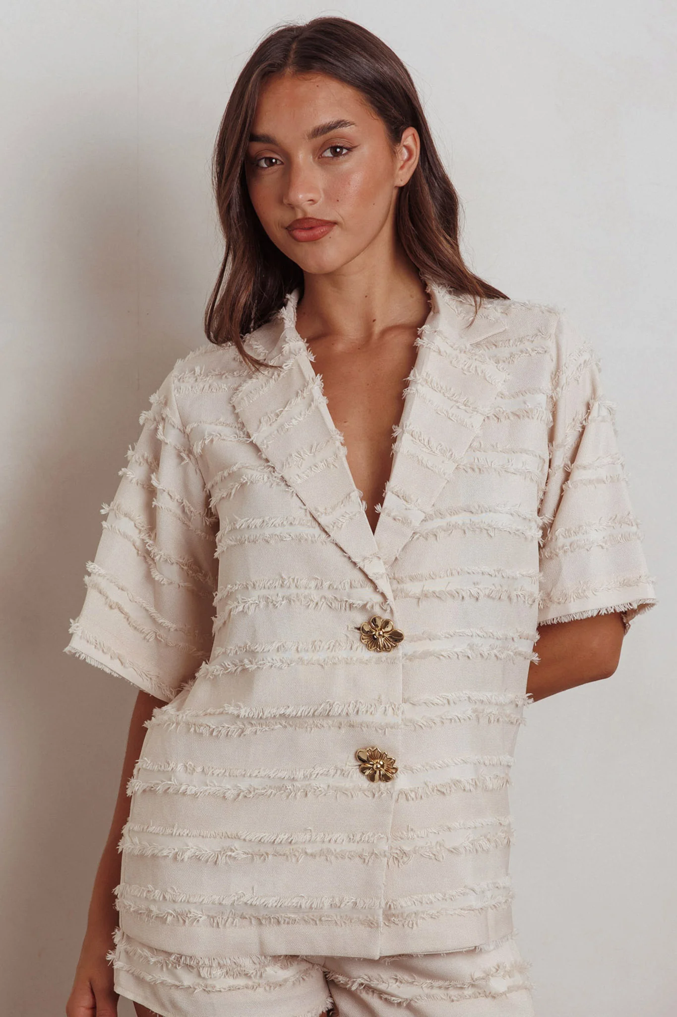Reed Raw Edge Trim Collared Top Cream - Image 5