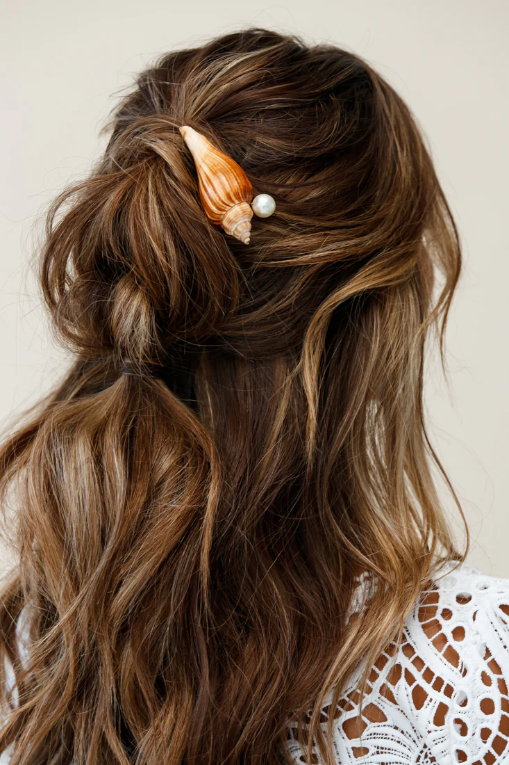 Rikki Pearl Accent Shell Hair Comb - Image 2