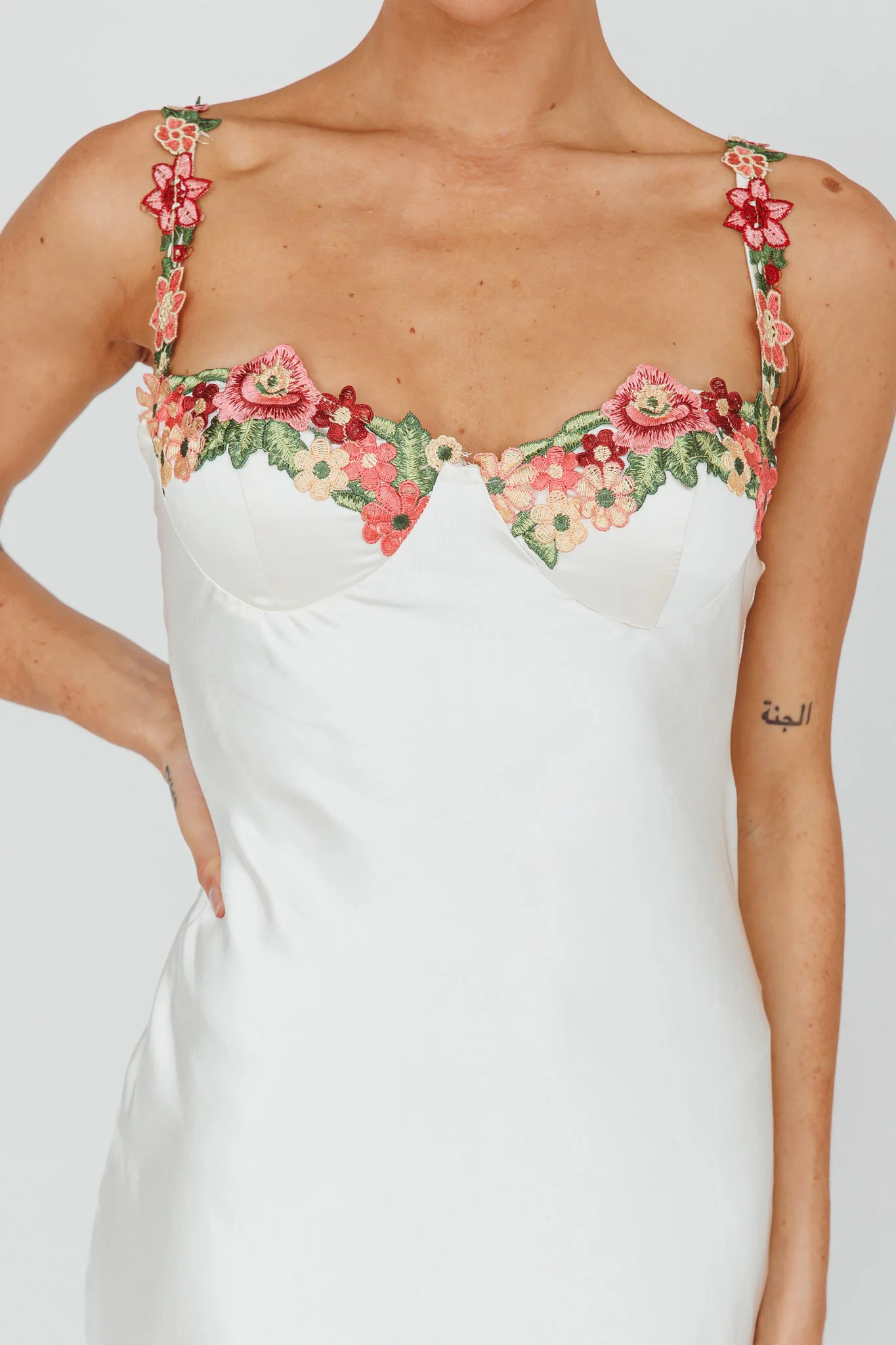 Rose Garden Floral Applique Midi Dress Oyster - Image 4