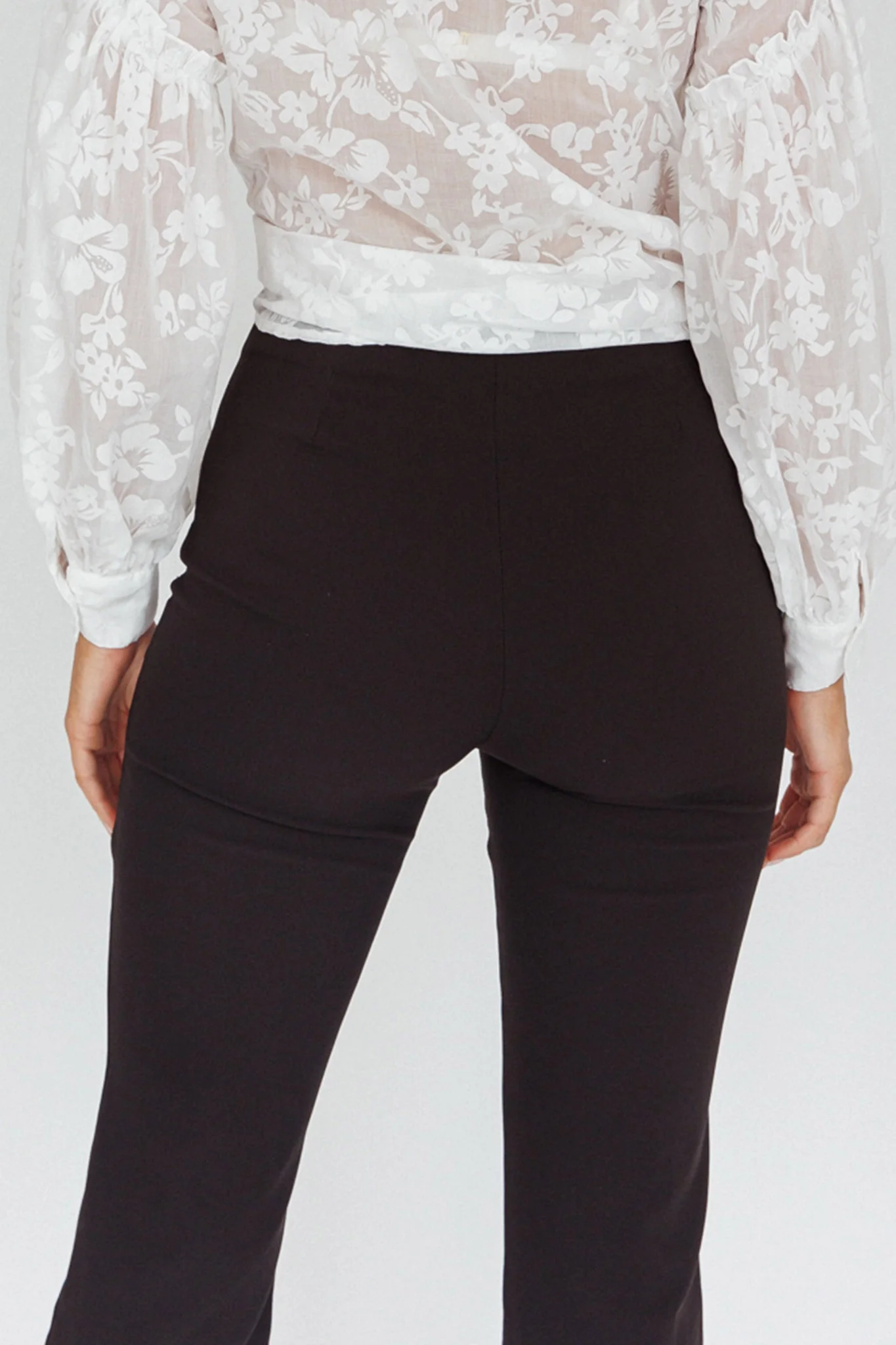 Sabria Mid-Rise Flare Pants Black - Image 3