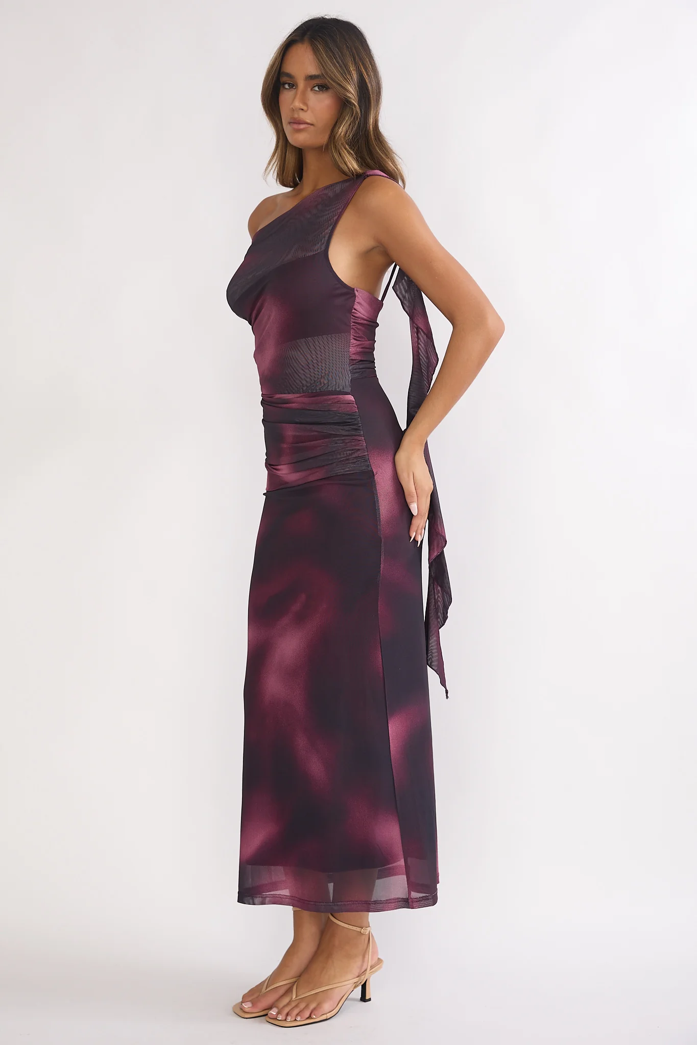 Saffra Shoulder Sash Ruched Maxi Dress Print Wine - Image 2