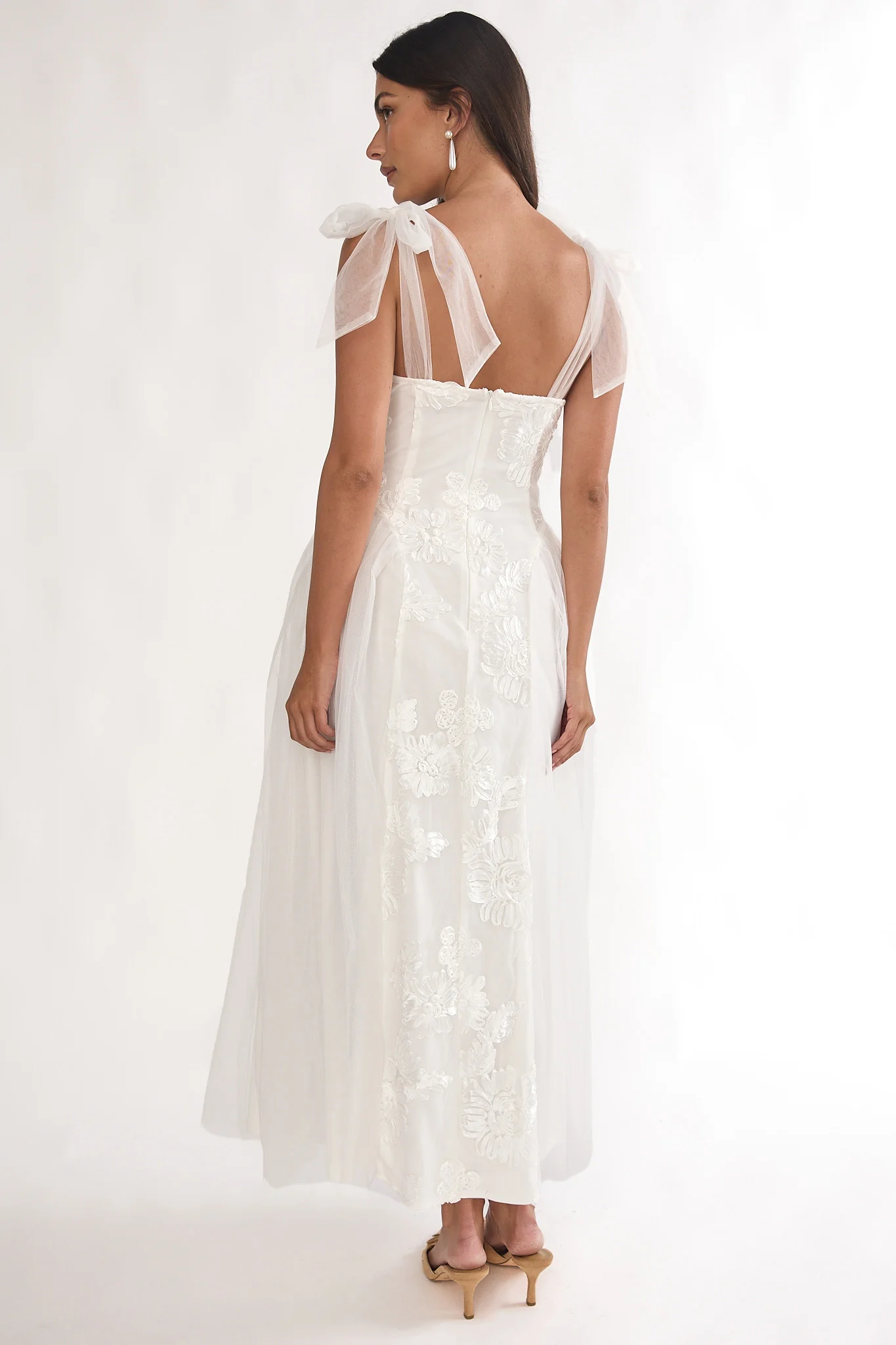 Serifine Floral Embellished Bow Maxi Dress White - Image 2