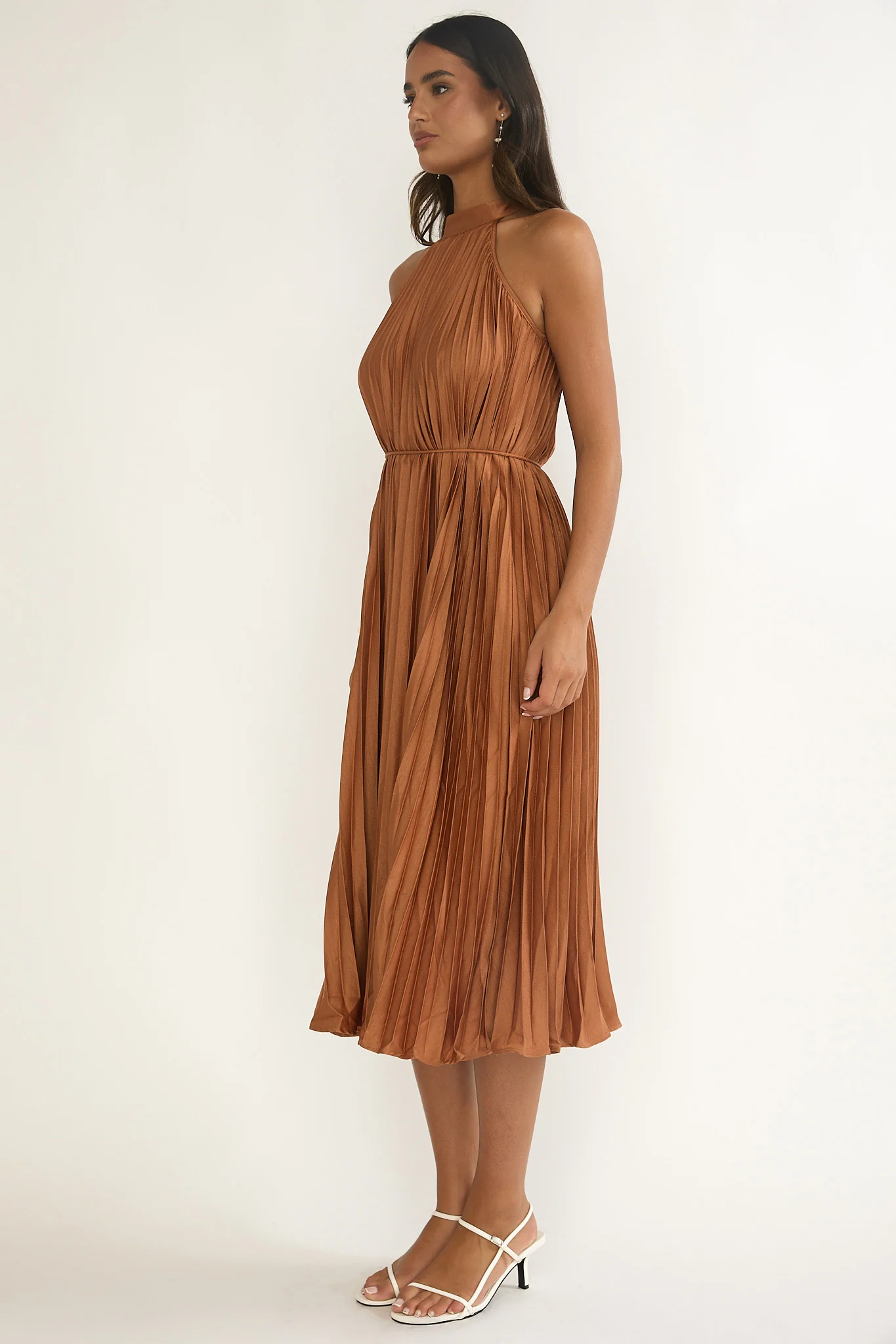 Sharaya Accordion Pleat Midi Dress Mocha - Image 2