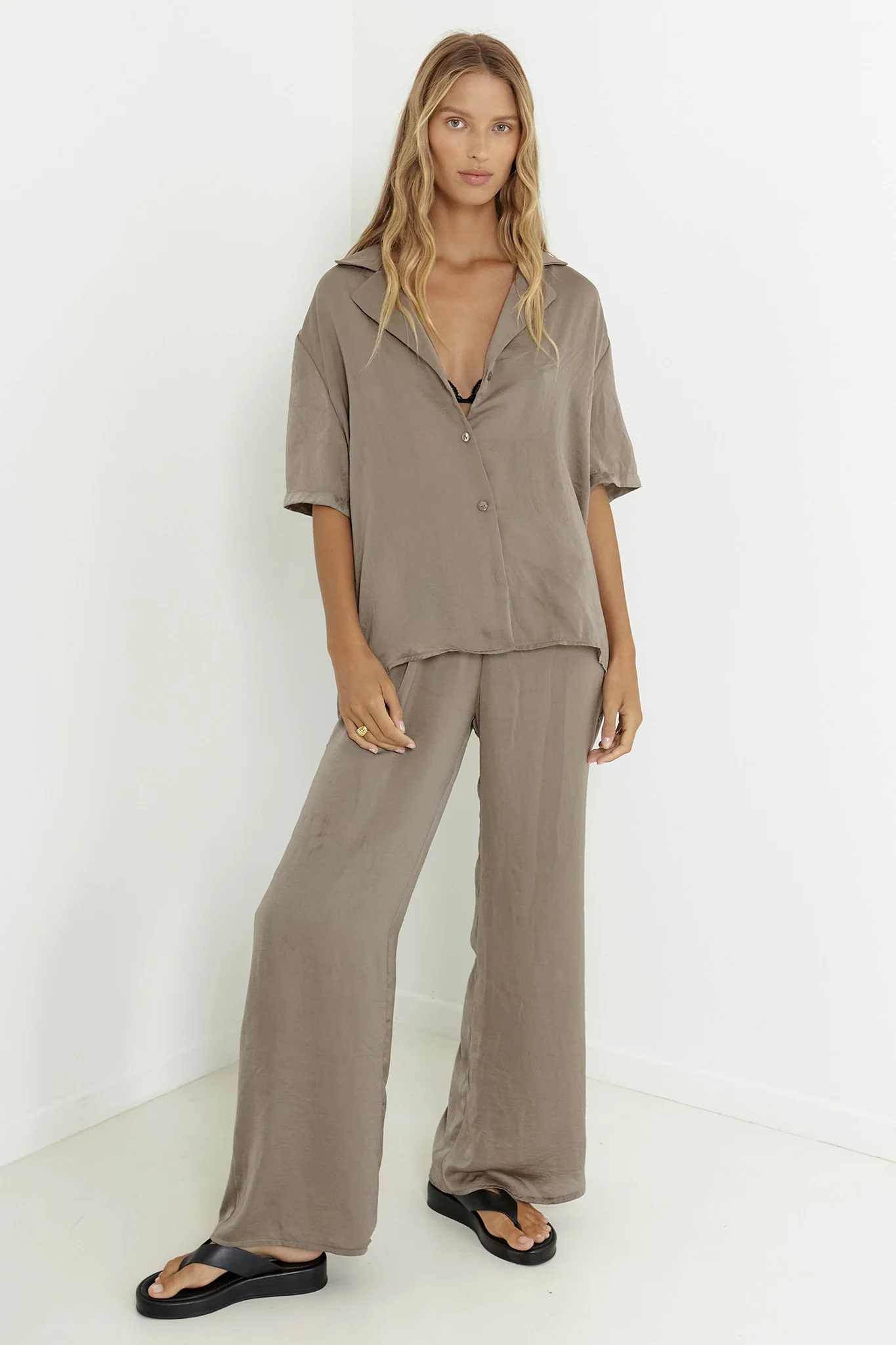 SNDYS Hallie Shirt Olive - Image 3