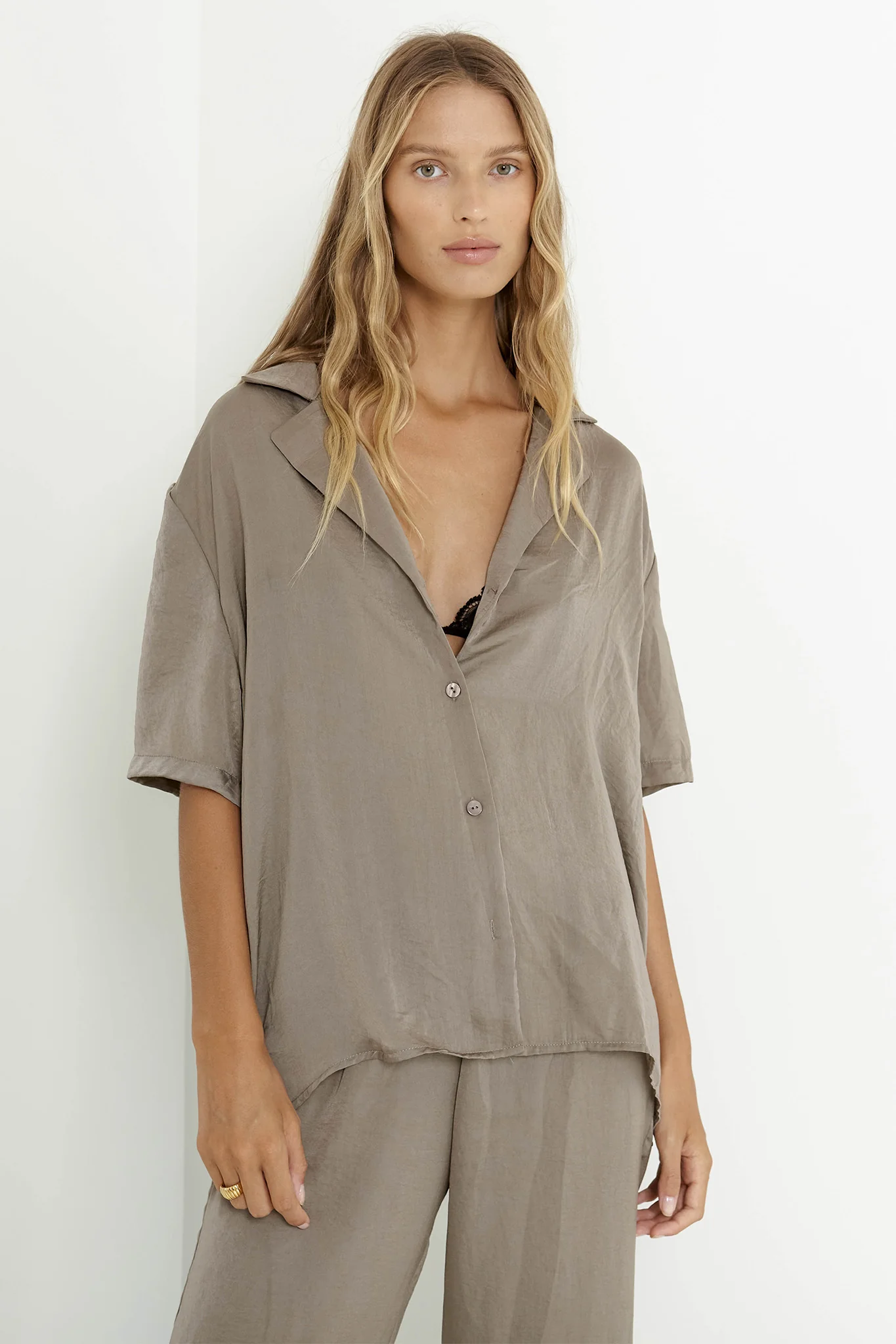 SNDYS Hallie Shirt Olive - Image 4