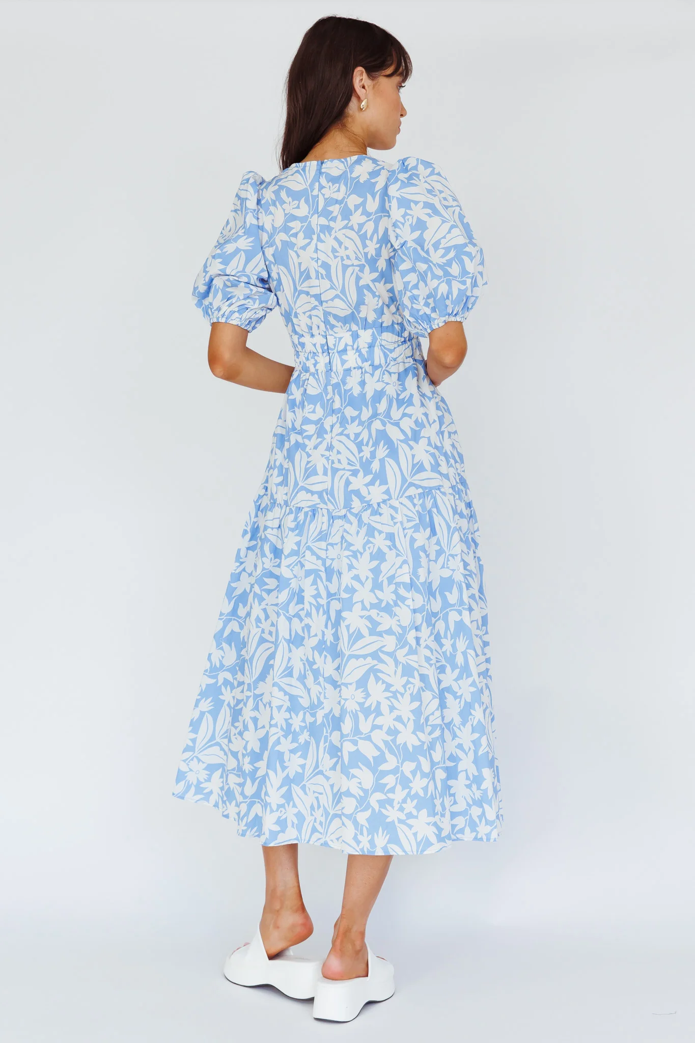 Summer Land V-Neckline Midi Dress Floral Blue - Image 2
