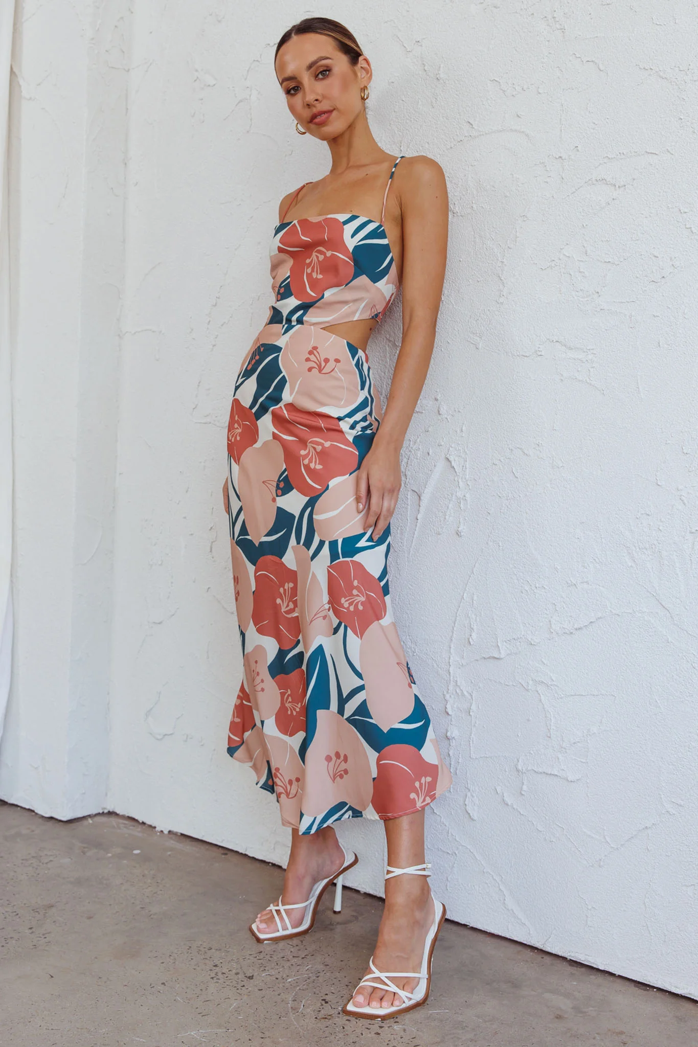 Sunday Bliss Tie-Up Back Cowl Neck Midi Dress Flower Red - Image 5