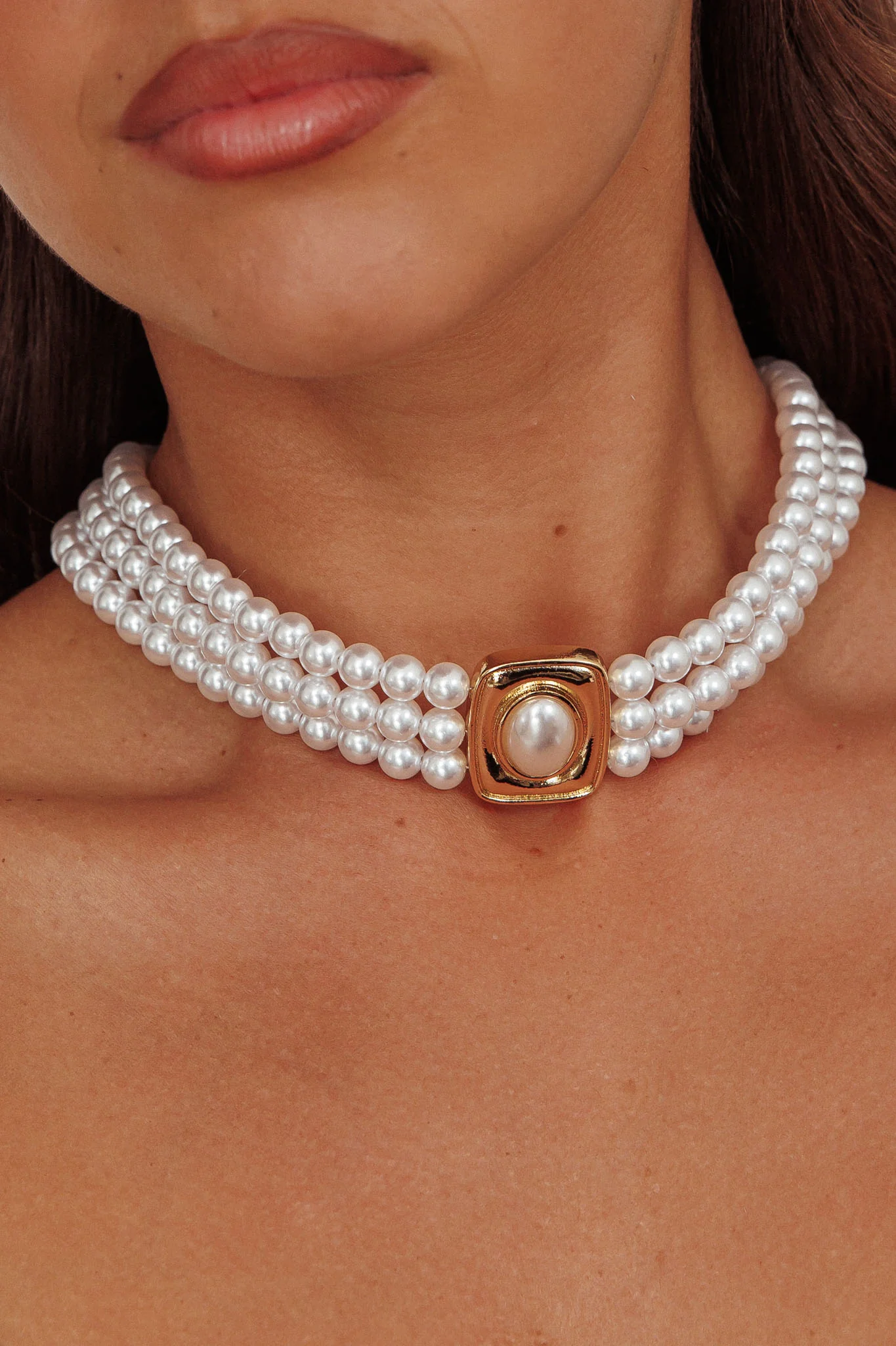 Tamra Squoval Pendant Necklace Gold Pearl - Image 3