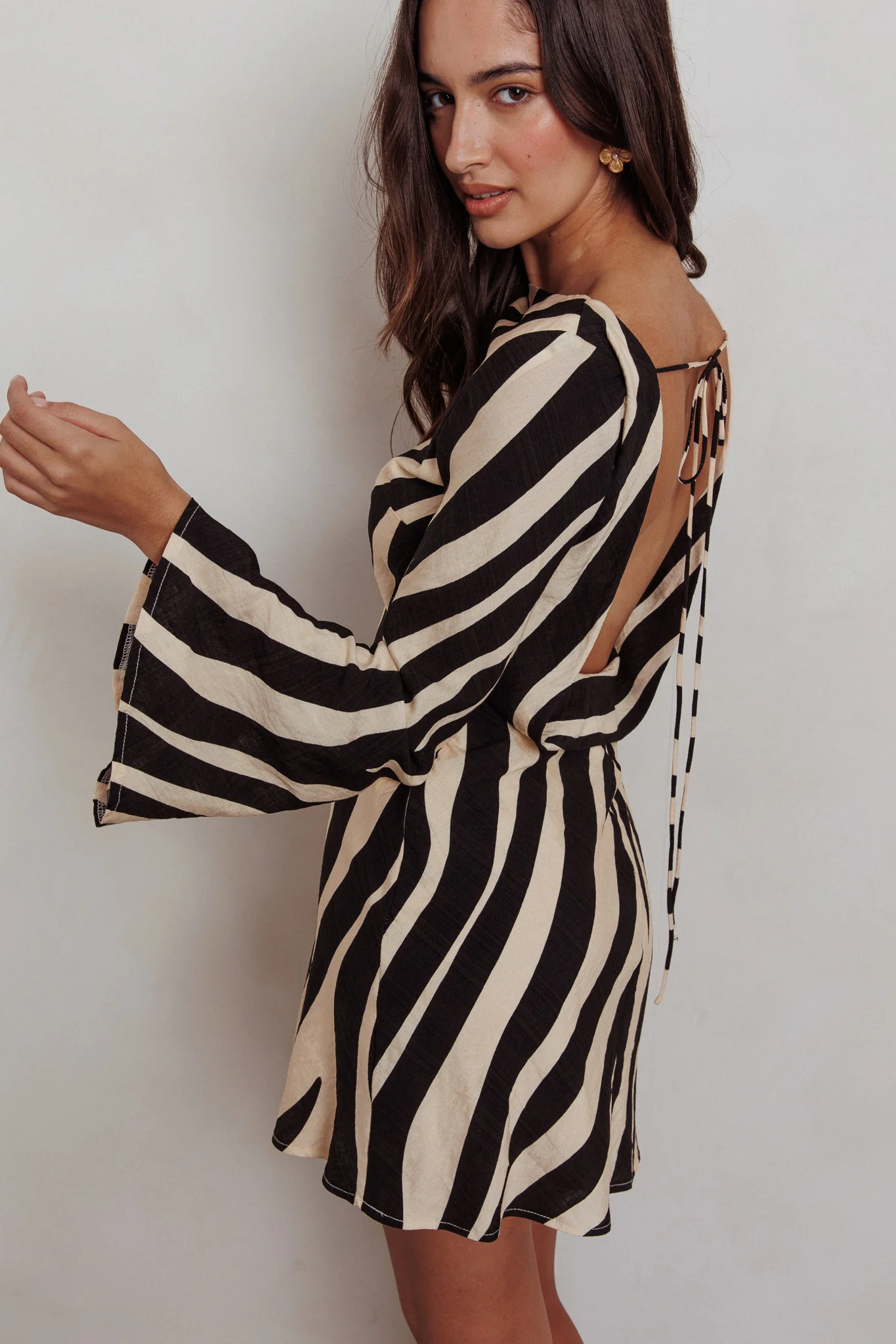 Thriller Long Sleeve Backless Mini Dress Zebra - Image 2