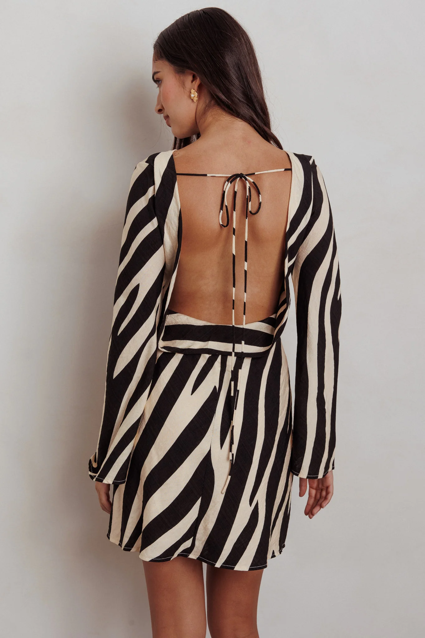 Thriller Long Sleeve Backless Mini Dress Zebra - Image 3