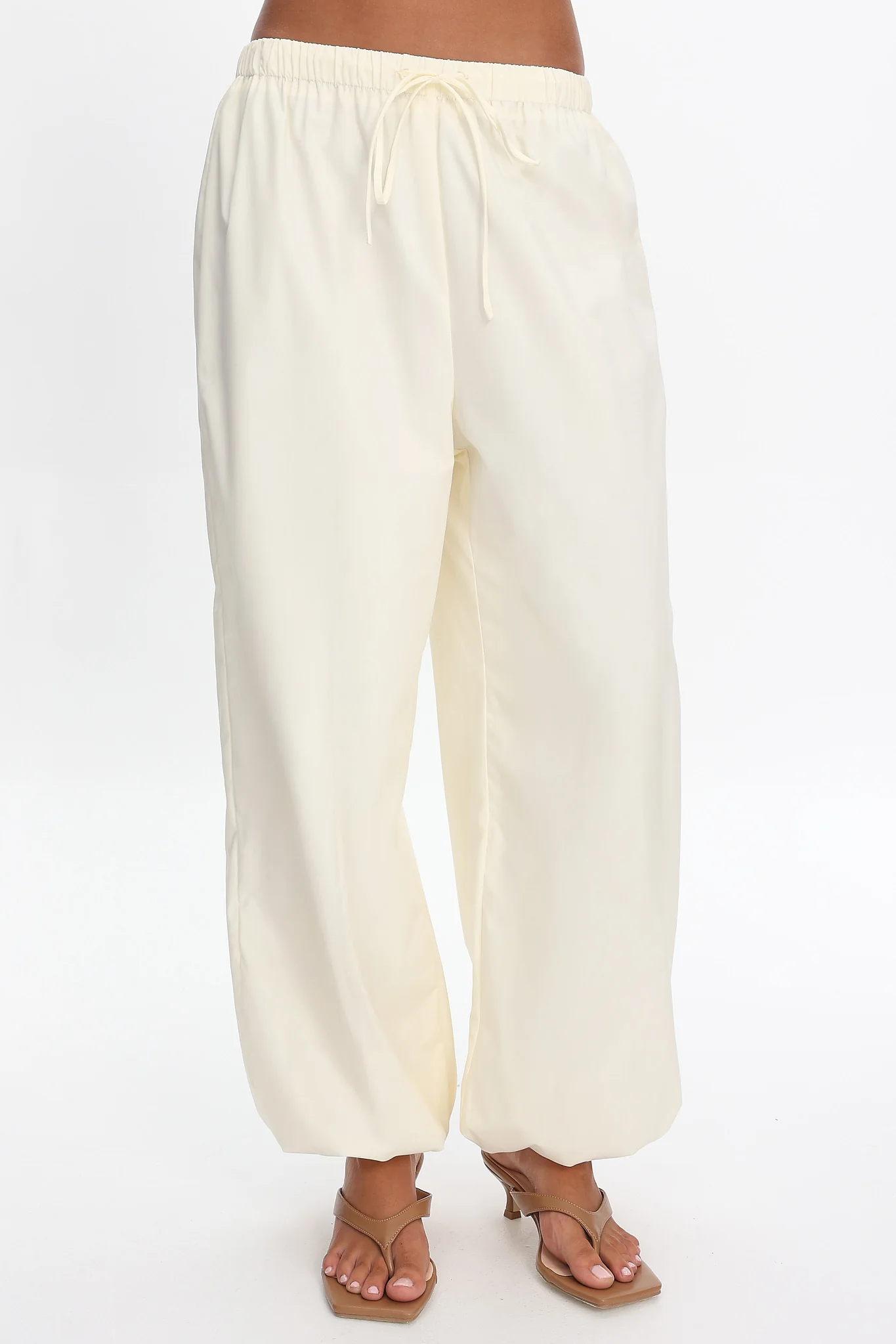Tilah Drawstring Balloon Pants Cream - Image 3