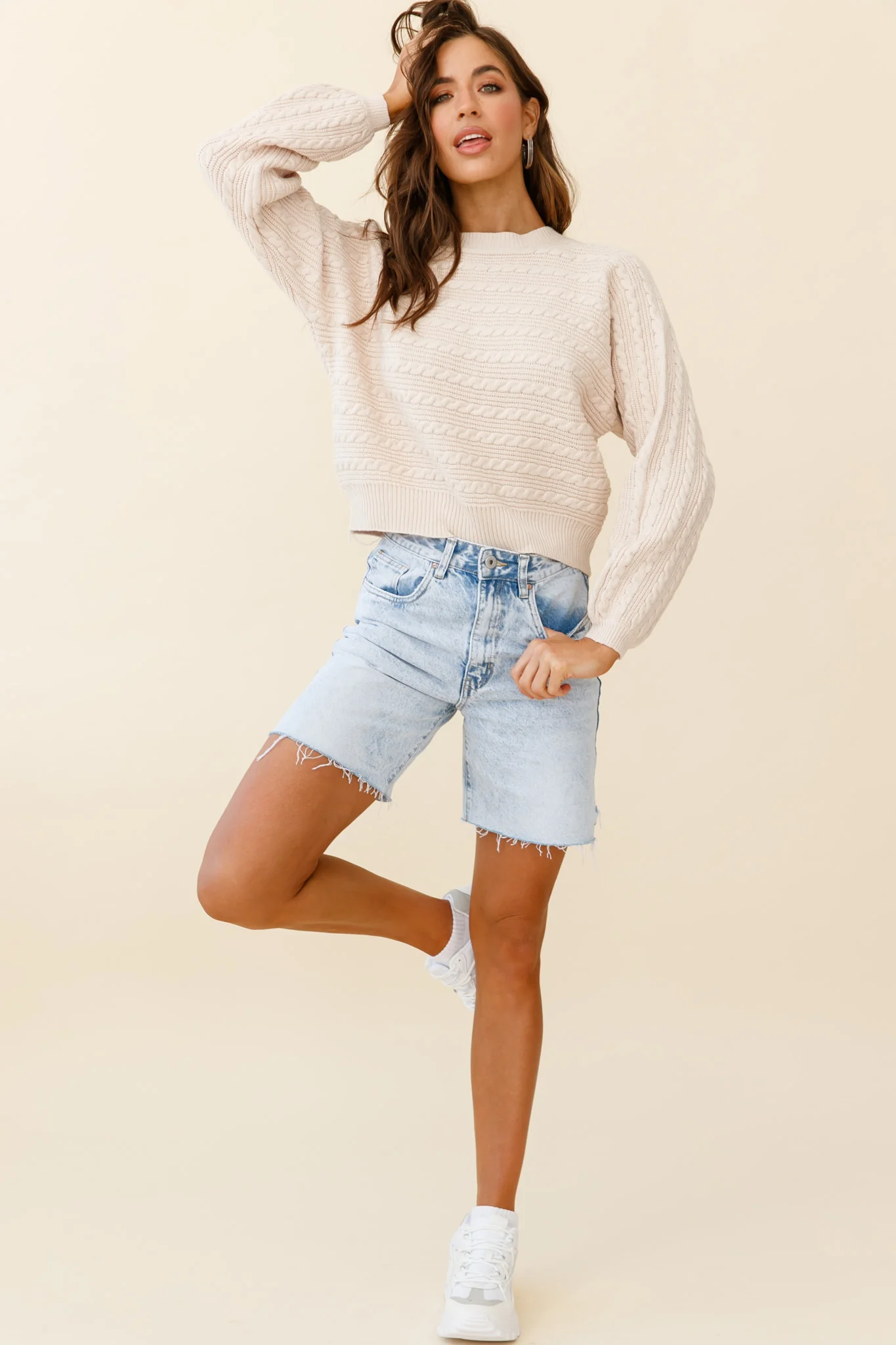 Uncomplicated Crew Neck Horizontal Cable Knit Sweater Beige - Image 2