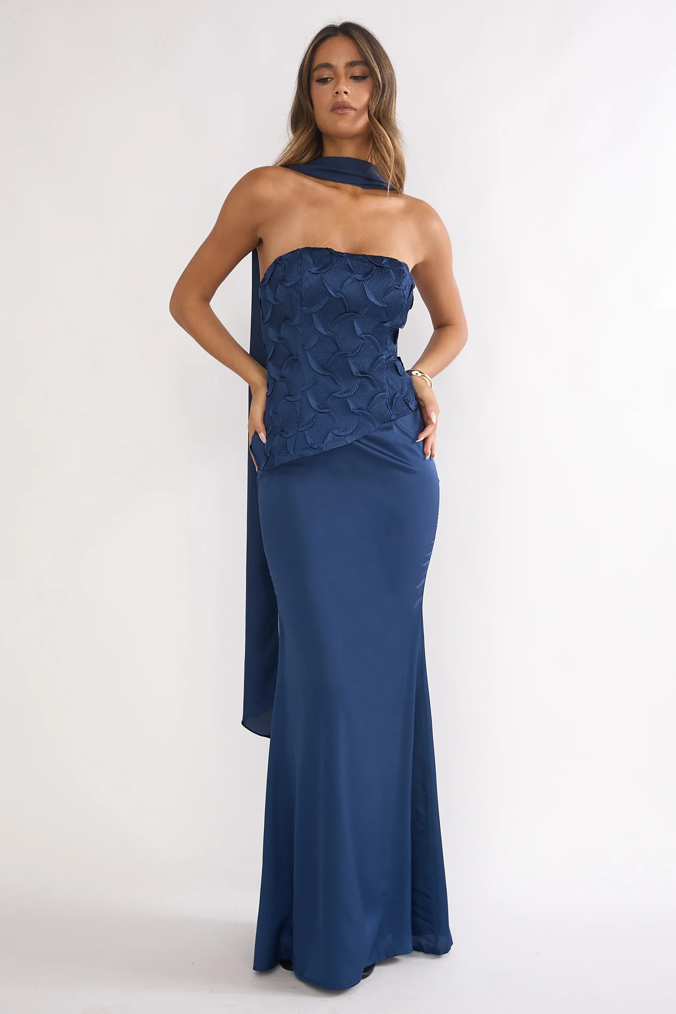 Veradis Strapless Scarf Maxi Dress Navy - Image 6