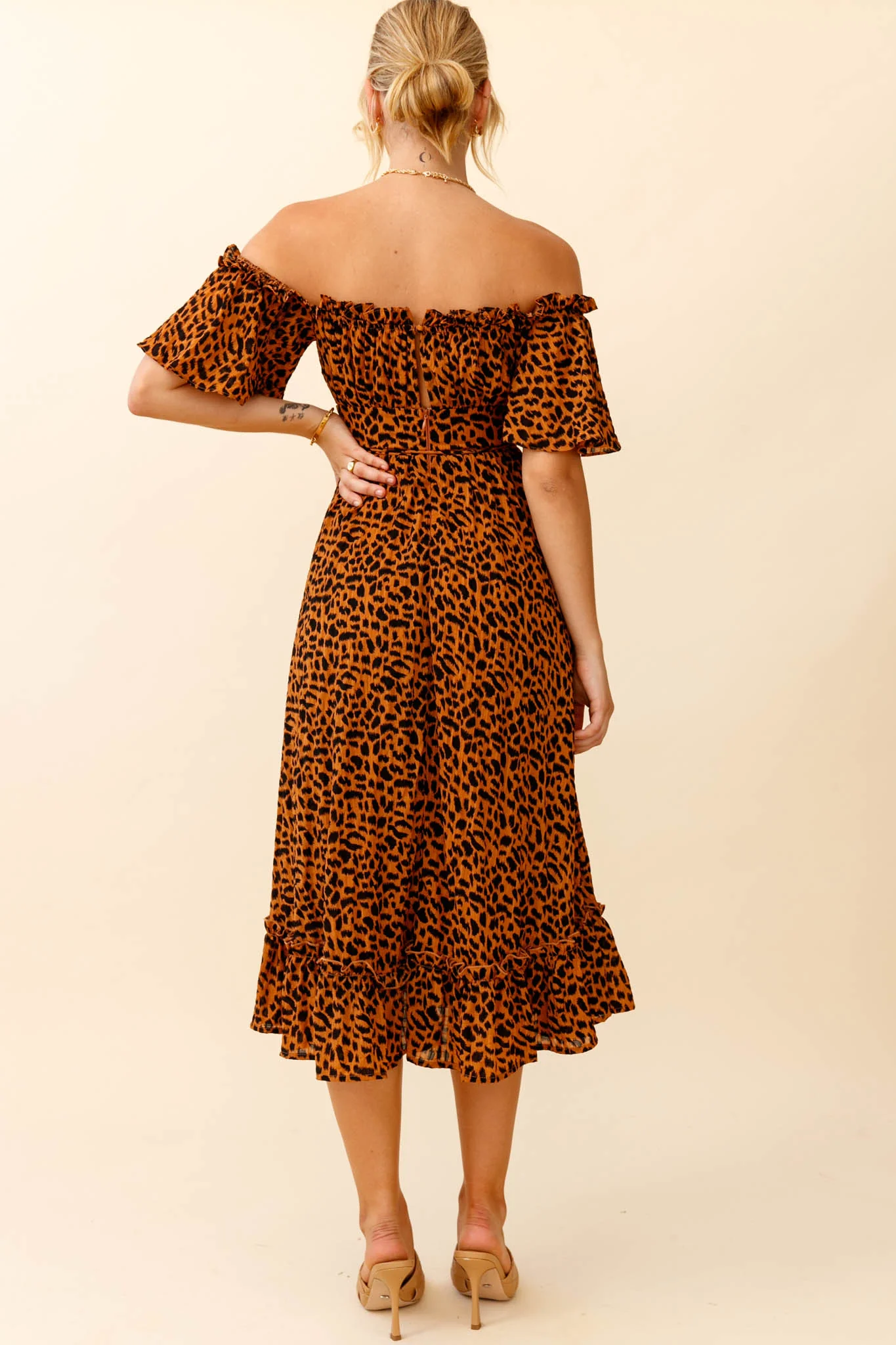 Voyager Off-Shoulder Bell Sleeve Midi Dress Leopard Print Brown - Image 2
