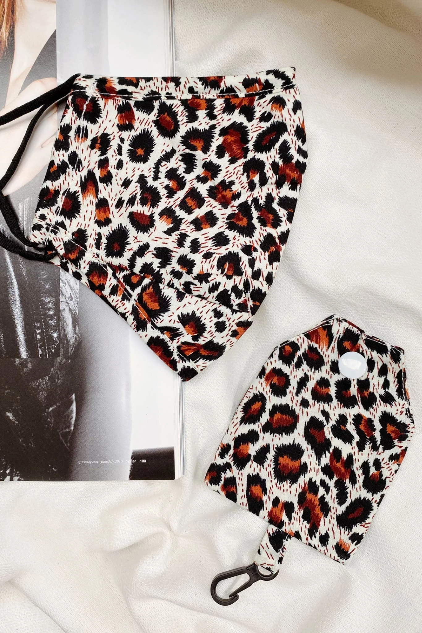 Wild Side Mask And Pouch Leopard Print - Image 2