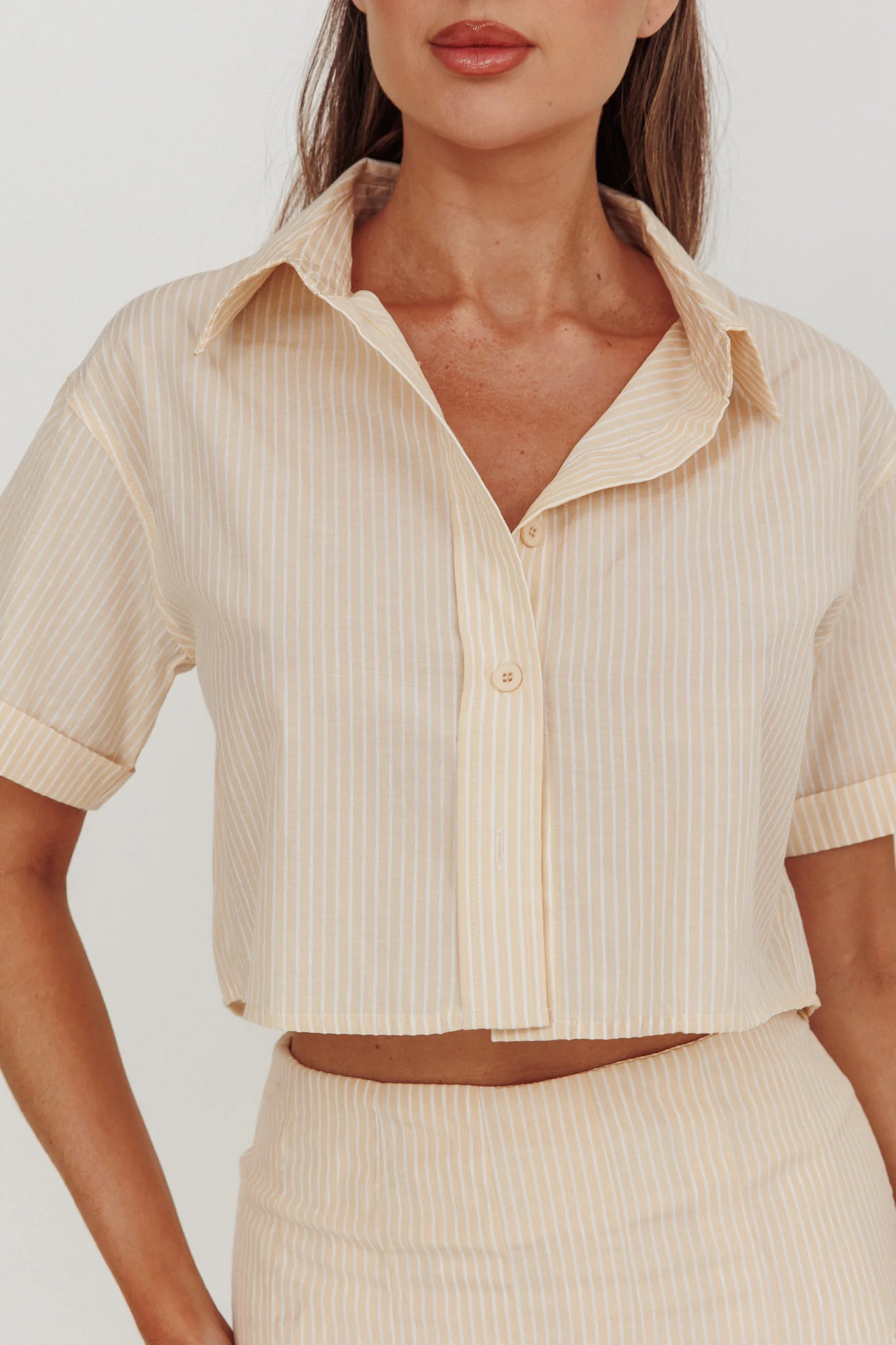 Zealous Boxy Cropped Striped Shirt Beige/Off White - Image 4