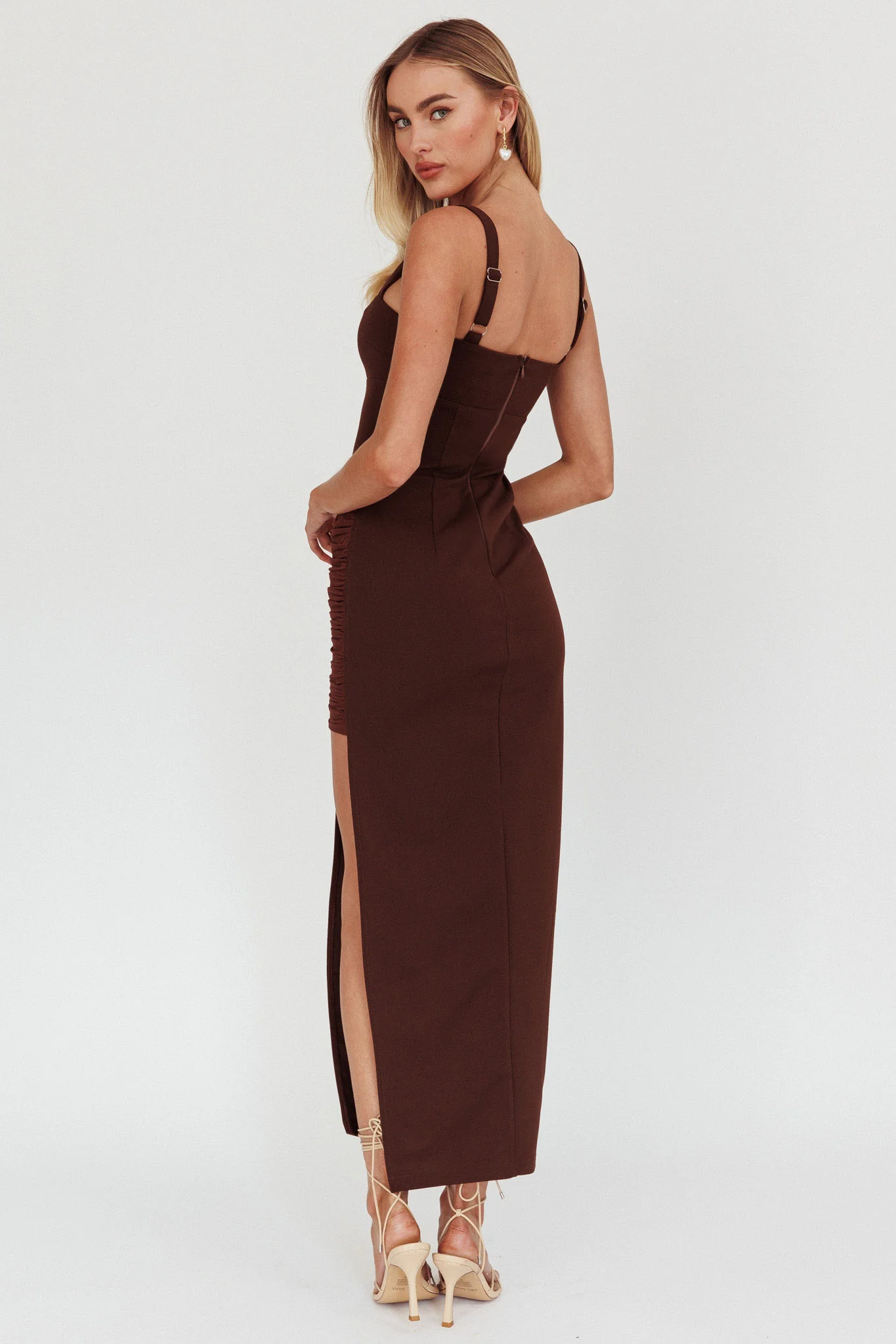Zenya Split Ruched Maxi Dress Chocolate - Image 2